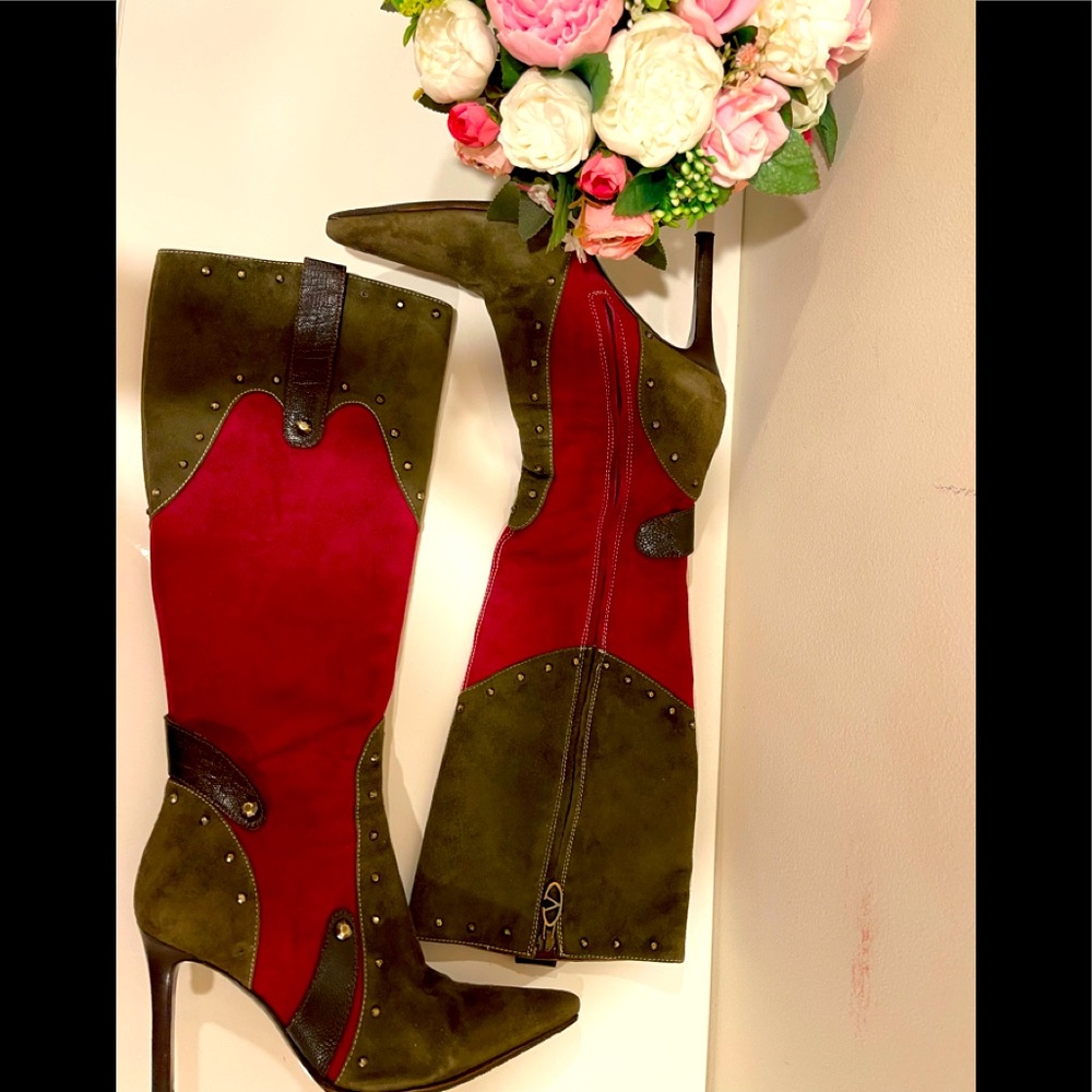Valentino Caravani Woman boots made in Italy, size 6,5